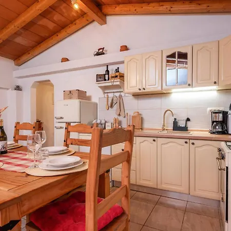 Casa Oliva بيت للعطل Jadreški